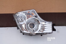 Laden Sie das Bild in den Galerie-Viewer, Frontscheinwerfer Mercedes-Benz A9608200739 Xenon Rechts Scheinwerfer Headlight