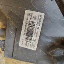 Laden Sie das Bild in den Galerie-Viewer, Frontscheinwerfer Peugeot 3008 9805505480 Links Scheinwerfer Headlight SCH4375731388ij