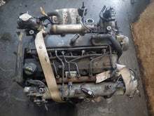 Laden Sie das Bild in den Galerie-Viewer, Motor Kia Carnival II 186PS 2006 Diesel Engine Unkomplett MOT7624967166rk