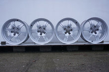 Laden Sie das Bild in den Galerie-Viewer, 4x Alufelge 17 Zoll 7.5" 5x112 28ET 8T0601025B Audi A4 Rim Wheel FEL4636782446eq