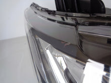 Laden Sie das Bild in den Galerie-Viewer, Frontscheinwerfer Mitsubishi Outlander III 8301C854 LED Rechts Headlight