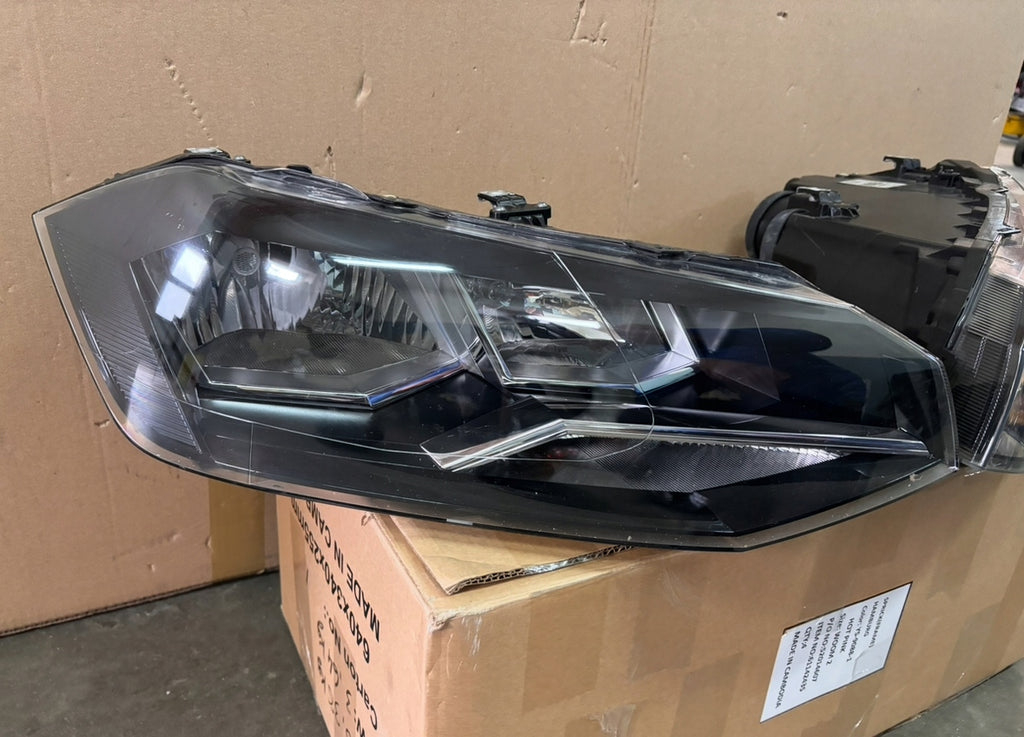 Frontscheinwerfer VW Polo 2G1941006 2G1941005 Ein Stück (Rechts oder Links) SCH8685357213he