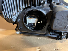 Load image into Gallery viewer, Frontscheinwerfer Mercedes-Benz W212 A2128201961 Xenon Links Headlight SCH8548202654ut
