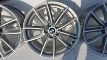 Laden Sie das Bild in den Galerie-Viewer, 4x Alufelge 18 Zoll 8.5" 5x112 44ET Glanz Silber 6880684 BMW X5 G05 G06 FEL8704048537dc