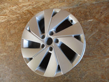 Load image into Gallery viewer, 1x Alufelge 18 Zoll 6.5" 5x112 46ET 5H0601025B VW Golf Viii Rim Wheel FEL1240072261us