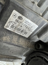 Laden Sie das Bild in den Galerie-Viewer, Frontscheinwerfer Mercedes-Benz Sprinter A9068205600 Links Headlight