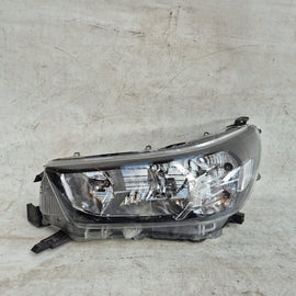 Frontscheinwerfer Toyota Hilux VIII Links Scheinwerfer Headlight SCH3669776049rp