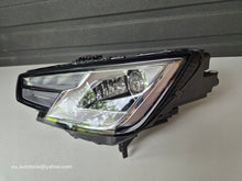 Load image into Gallery viewer, Frontscheinwerfer Audi A4 B9 8W0941005 Xenon Ein Stück (Rechts oder Links)