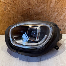 Load image into Gallery viewer, Frontscheinwerfer Mini Countryman F60 9881590 9881589 LED Ein Satz Headlight SCH9015563030sm