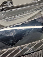 Laden Sie das Bild in den Galerie-Viewer, Frontscheinwerfer Toyota Corolla Full LED Links Scheinwerfer Headlight SCH3465972067jr