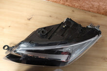 Laden Sie das Bild in den Galerie-Viewer, Frontscheinwerfer Seat Leon 5F1941007E LED Links Scheinwerfer Headlight SCH8313736633yq