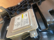 Load image into Gallery viewer, Frontscheinwerfer BMW F26 F25 7401131 7401132 Xenon Rechts oder Links