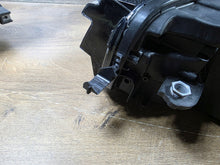 Laden Sie das Bild in den Galerie-Viewer, Frontscheinwerfer VW Passat 3J1941006 Rechts Scheinwerfer Headlight SCH5897909783yn