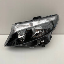 Laden Sie das Bild in den Galerie-Viewer, Frontscheinwerfer Mercedes-Benz Vito W447 A4479067700 Links Headlight SCH9438207805fi
