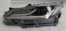 Laden Sie das Bild in den Galerie-Viewer, Frontscheinwerfer Toyota Corolla 81150-02T51-00 Links Scheinwerfer Headlight SCH4442574753om