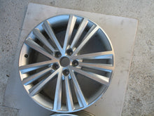 Load image into Gallery viewer, 1x Alufelge 19 Zoll 7.0" 5x112 43ET Skoda Rim Wheel FEL7387886028es