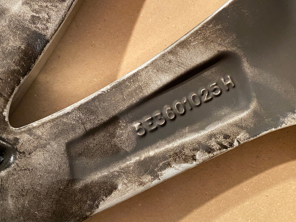 1x Alufelge 18 Zoll 7.5" 5x112 5E3601025AG Skoda Octavia 5e3 Iv Rim Wheel