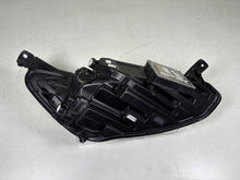Laden Sie das Bild in den Galerie-Viewer, Frontscheinwerfer Ford Focus JX7B-13E015-CE Full LED Rechts oder Links SCH1288713460ml