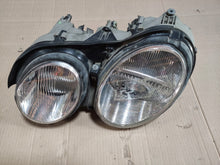 Laden Sie das Bild in den Galerie-Viewer, Frontscheinwerfer Mercedes-Benz A2158200161 Xenon Links Scheinwerfer Headlight SCH1487441830yn