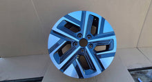Load image into Gallery viewer, 1x Alufelge 17 Zoll 7.0" 5x114.3 50ET 52910-DD100 Hyundai Kona Rim Wheel FEL6809202325ci