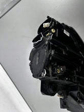 Laden Sie das Bild in den Galerie-Viewer, Frontscheinwerfer Audi A3 8V0941033C Ein Stück (Rechts oder Links) Headlight