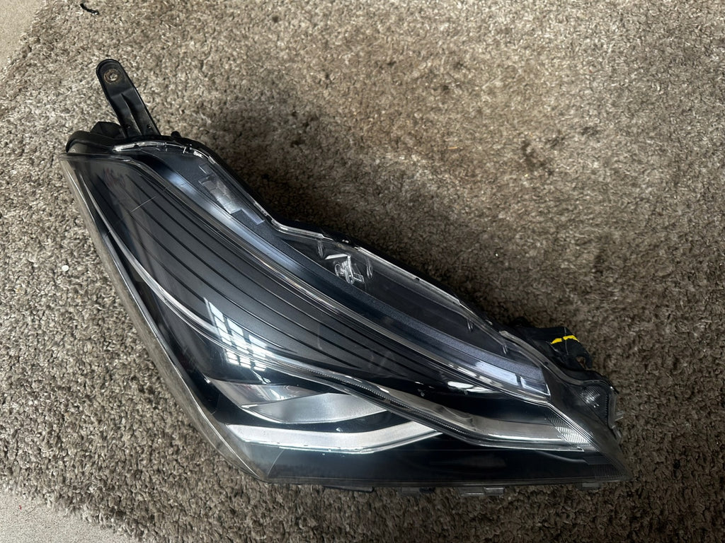 Frontscheinwerfer Toyota Yaris Rechts Scheinwerfer Headlight SCH7451570388bg