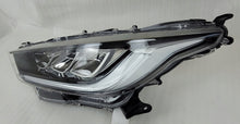 Laden Sie das Bild in den Galerie-Viewer, Frontscheinwerfer Toyota Yaris Full LED Links Scheinwerfer Headlight SCH2364011425le