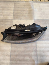 Load image into Gallery viewer, Frontscheinwerfer Skoda Fabia III -6V1941015D Links Scheinwerfer Headlight