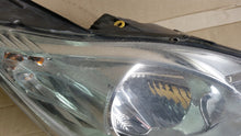 Laden Sie das Bild in den Galerie-Viewer, Frontscheinwerfer Ford Fiesta I AM51-13W029-AF Rechts Scheinwerfer Headlight SCH3786827582gl