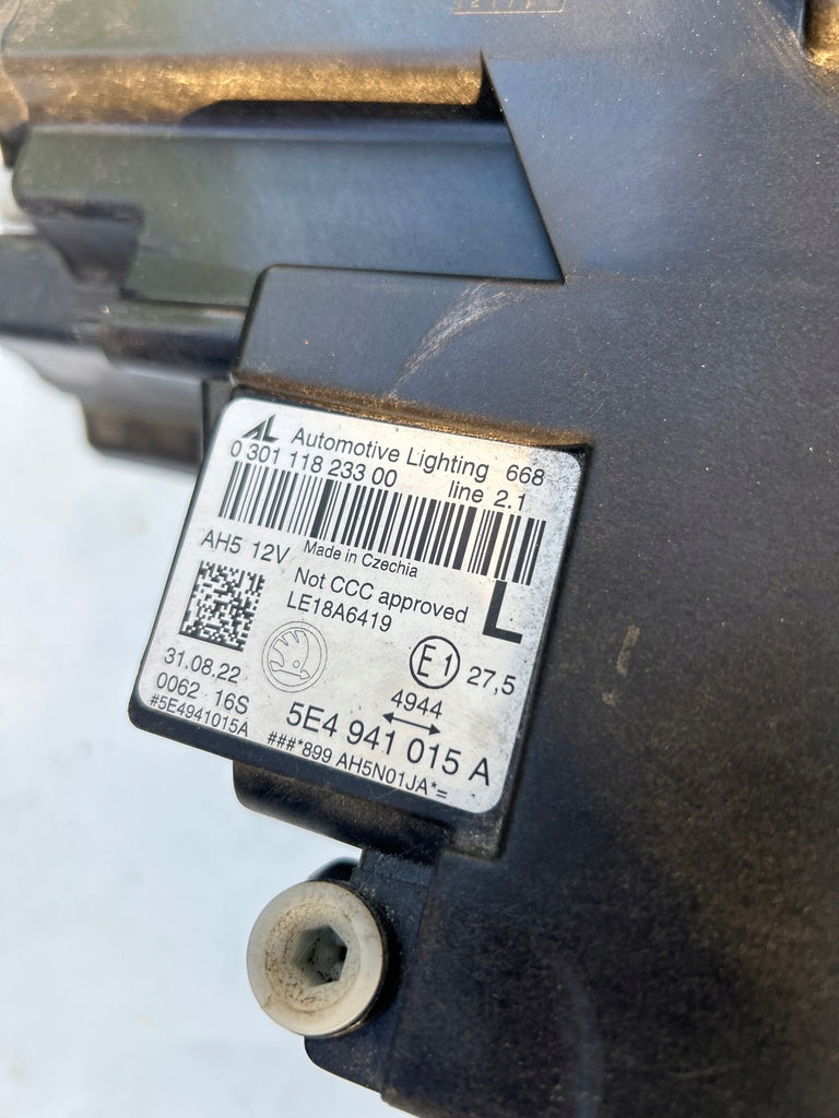 Frontscheinwerfer Skoda Octavia IV 5E4941015A LED Links Scheinwerfer Headlight SCH7312105282qo