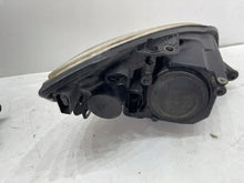 Laden Sie das Bild in den Galerie-Viewer, Frontscheinwerfer Skoda Fabia II Ein Stück (Rechts oder Links) Headlight