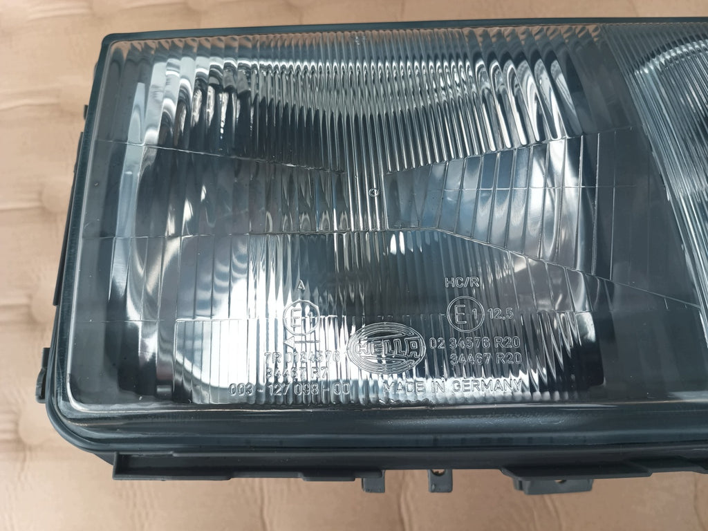Frontscheinwerfer Mercedes-Benz 190 W201 127092-00RE Rechts Headlight SCH3090004611on