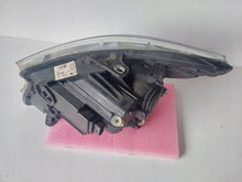 Load image into Gallery viewer, Frontscheinwerfer Mercedes-Benz Vito 4479061501 Rechts Scheinwerfer Headlight