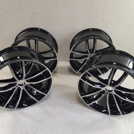 4x Alufelge 18 Zoll 8.0