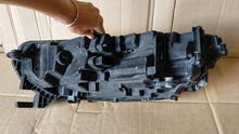 Laden Sie das Bild in den Galerie-Viewer, Frontscheinwerfer Skoda Octavia IV 5E4941016 LED Rechts Scheinwerfer Headlight SCH6694917003ei