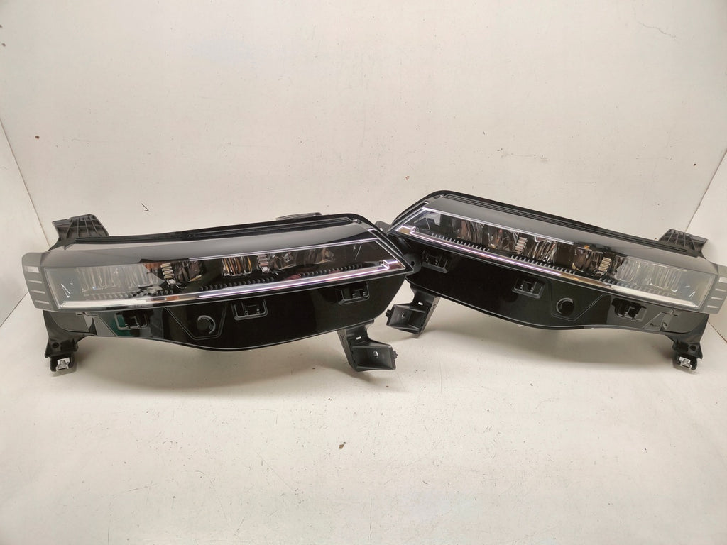 Frontscheinwerfer Renault Megane Etech 260605490R LED Rechts oder Links