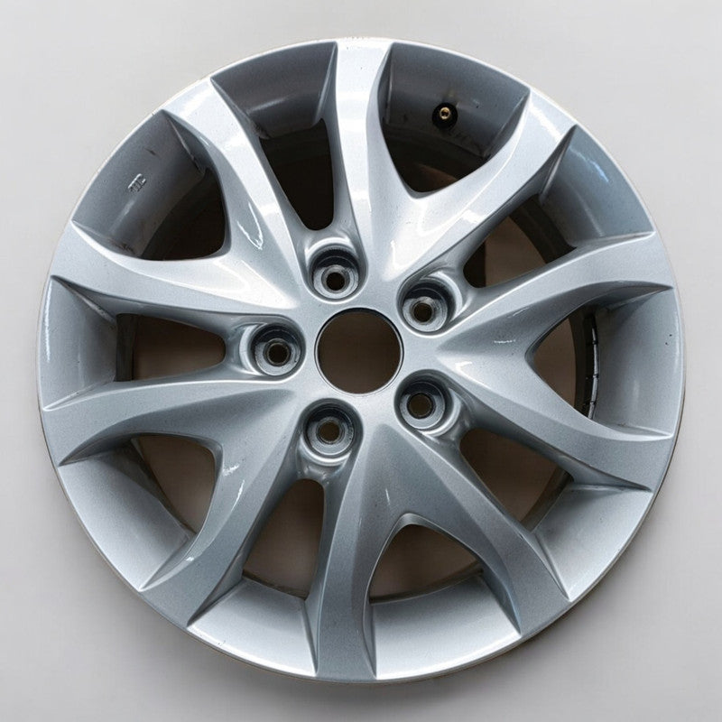 1x Alufelge 16 Zoll 6.0" 5x114.3 50ET Glanz Silber 52910-2L200 Hyundai I30 I40