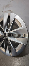 Laden Sie das Bild in den Galerie-Viewer, 1x Alufelge 17 Zoll 7.0" 5x112 46ET 5E3601025E Skoda Octavia 5e3 Iv Rim Wheel FEL6761160604jp