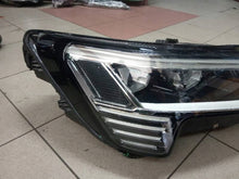 Laden Sie das Bild in den Galerie-Viewer, Frontscheinwerfer Audi Etron LED Rechts Scheinwerfer Headlight SCH2946657573bg