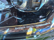 Load image into Gallery viewer, Frontscheinwerfer Skoda Superb III 3V1941016D LED Ein Stück (Rechts oder Links)