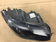 Load image into Gallery viewer, Frontscheinwerfer VW Caravelle 941016H Rechts Scheinwerfer Headlight SCH5065061052ib