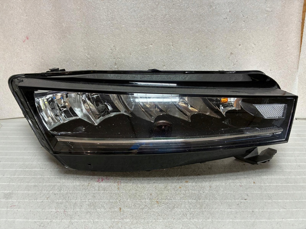 Frontscheinwerfer Skoda Octavia IV 5E4941016 Full LED Rechts Headlight SCH5229844679iq