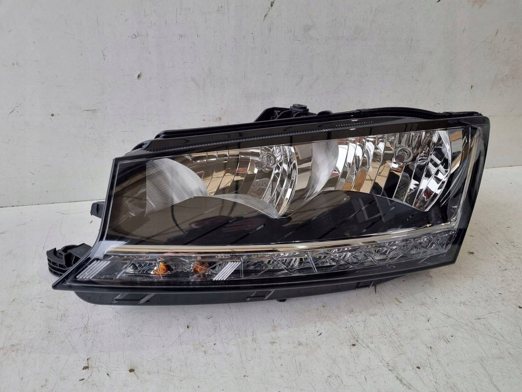 Frontscheinwerfer Skoda Fabia III 6V1941015D Links Scheinwerfer Headlight