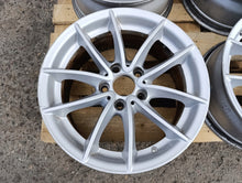 Load image into Gallery viewer, 1x Alufelge 17 Zoll 7.5" 5x120 32ET 6787575 BMW X3 F25 Rim Wheel FEL3194743130hw