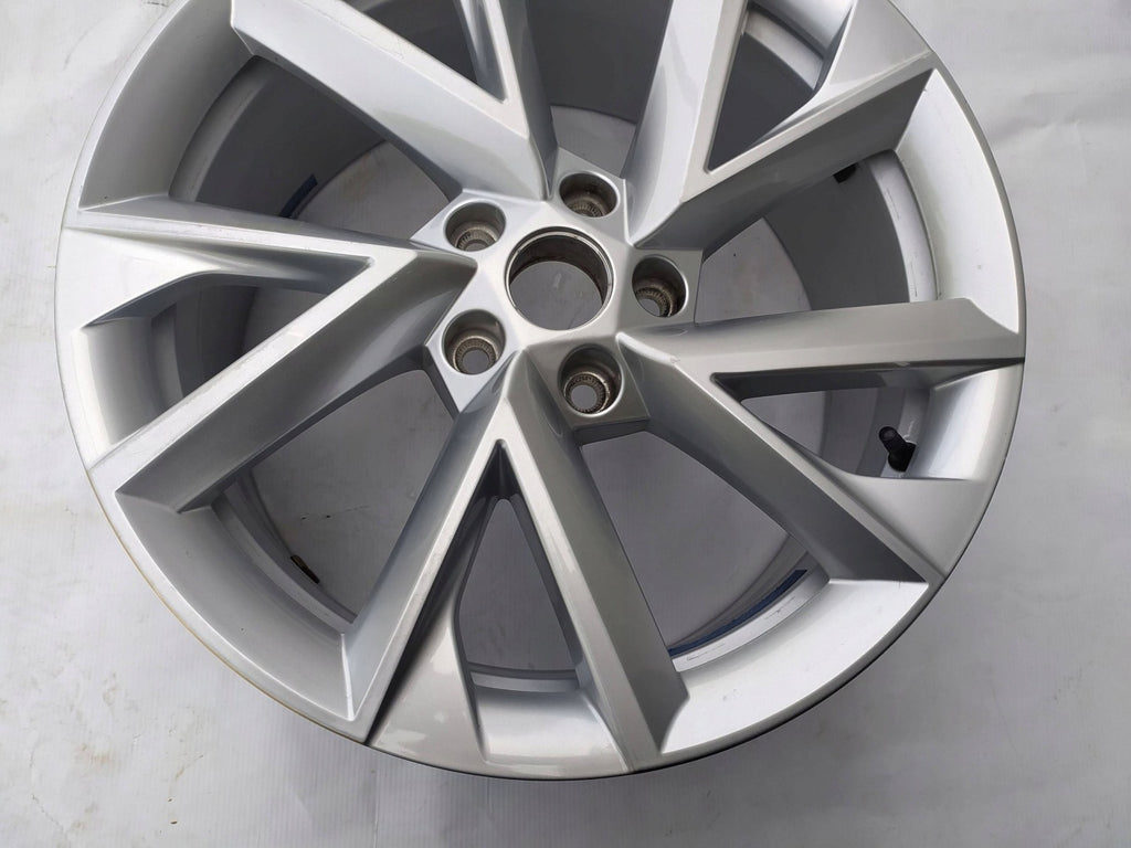 1x Alufelge 19 Zoll 3V0601025CH Skoda Superb III Octavia Rim Wheel FEL8951324595oh