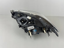 Laden Sie das Bild in den Galerie-Viewer, Frontscheinwerfer BMW 2 F22 F87 7304466-09 Xenon Ein Stück (Rechts oder Links) SCH6123007403gk