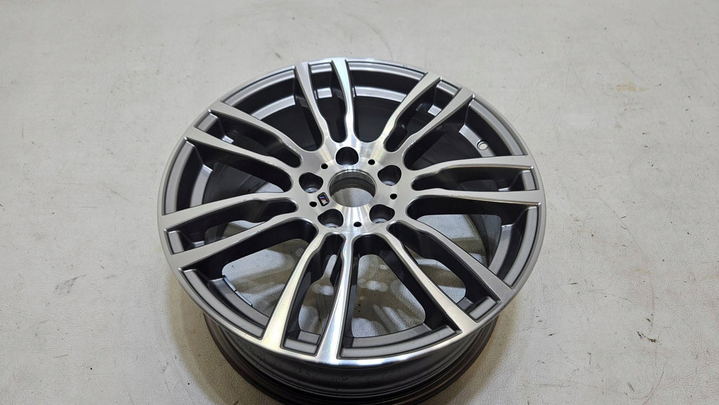 1x Alufelge 19 Zoll 8.0" 5x120 7889784 BMW 3 F30 F31 Rim Wheel FEL7478848382et