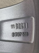 Load image into Gallery viewer, 1x Alufelge 17 Zoll 5x120 6797518 BMW 1 E88 E82 Rim Wheel FEL8800867919ix