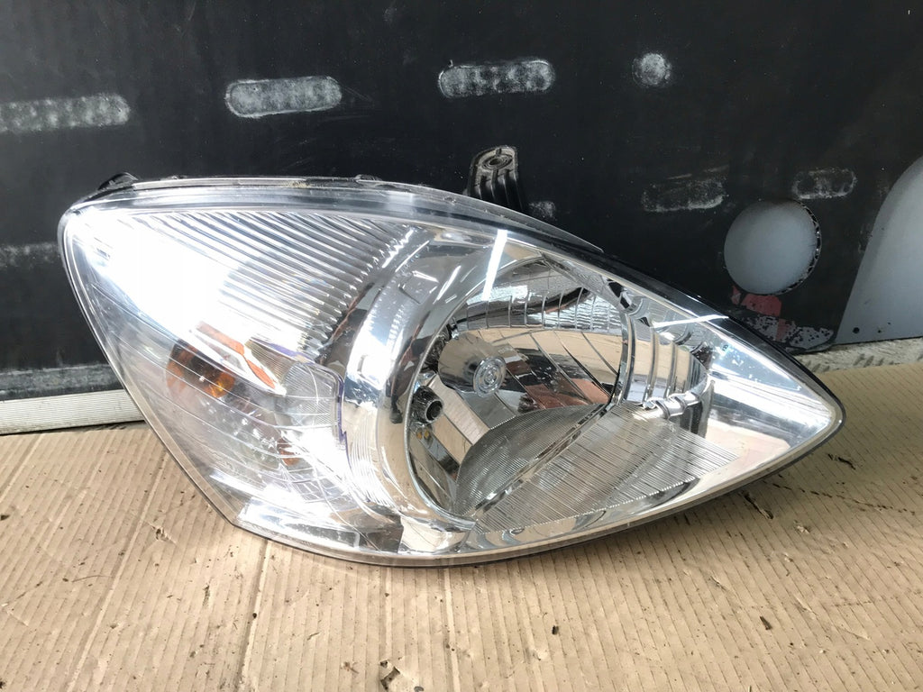 Frontscheinwerfer Hyundai Matrix 92101-10010 Rechts Scheinwerfer Headlight