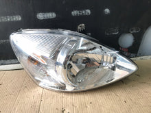 Load image into Gallery viewer, Frontscheinwerfer Hyundai Matrix 92101-10010 Rechts Scheinwerfer Headlight